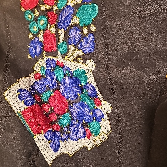 CARTIER 100% Silk Scarf EUC - Picture 3 of 11